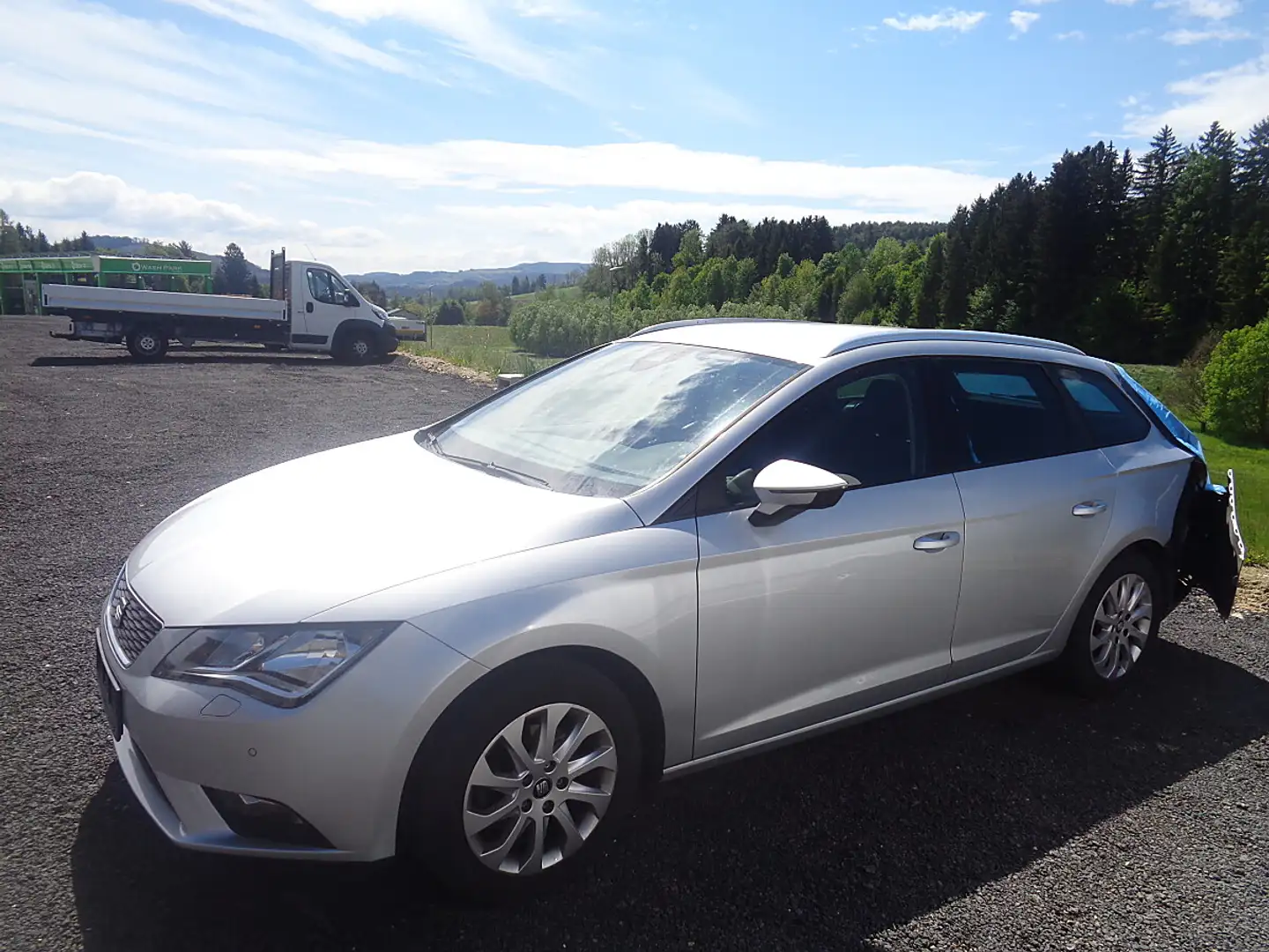 SEAT Leon ST Executive 1,6 TDI CR Start-Stopp DSG(VERKAUFT) Grau - 2