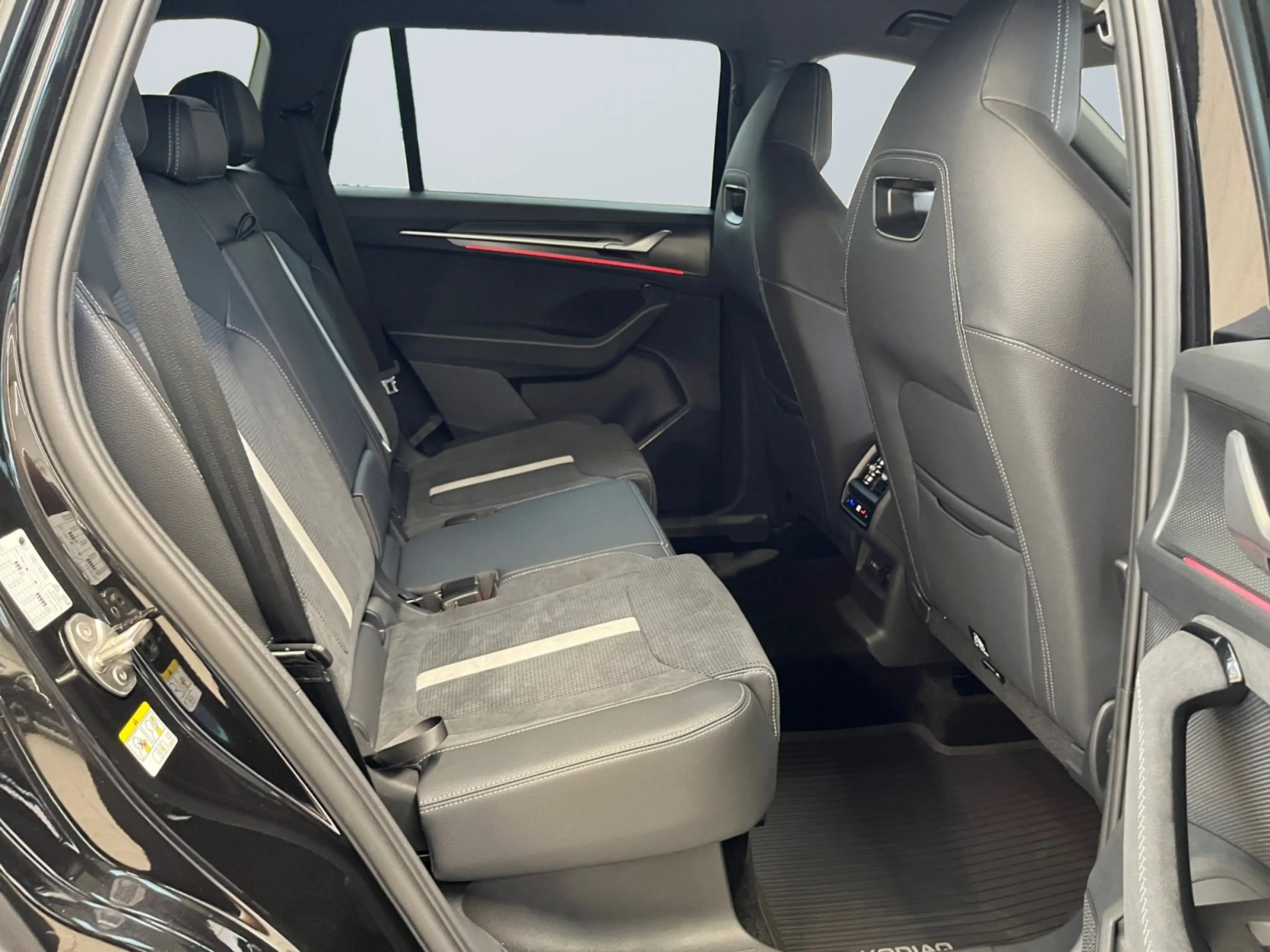 Skoda Kodiaq Sportline 1.5TSI mHEV DSG ACC AHK Navi Kam — photo 13