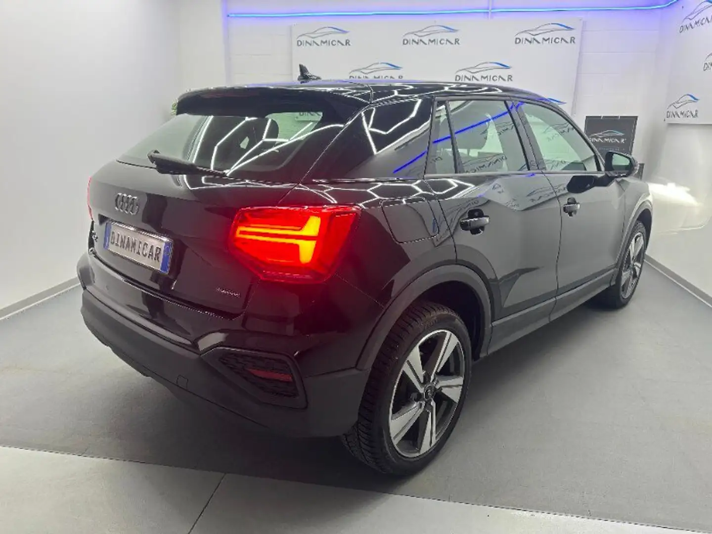 Audi Q2 Q2 35 TDI quattro S tronic Business Nero - 2