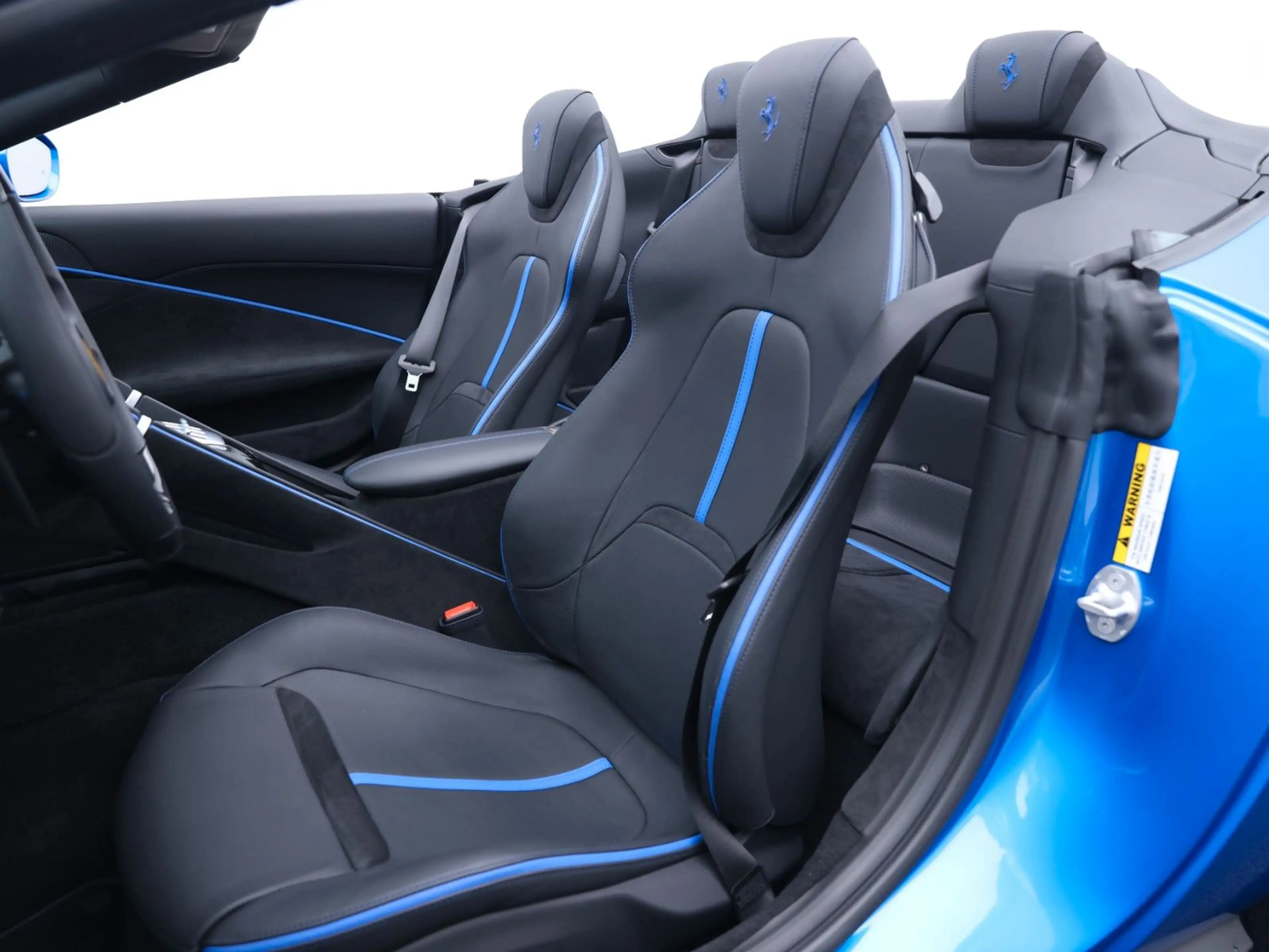 Ferrari Roma Spider   ***Ferrari Frankfurt*** — photo 10
