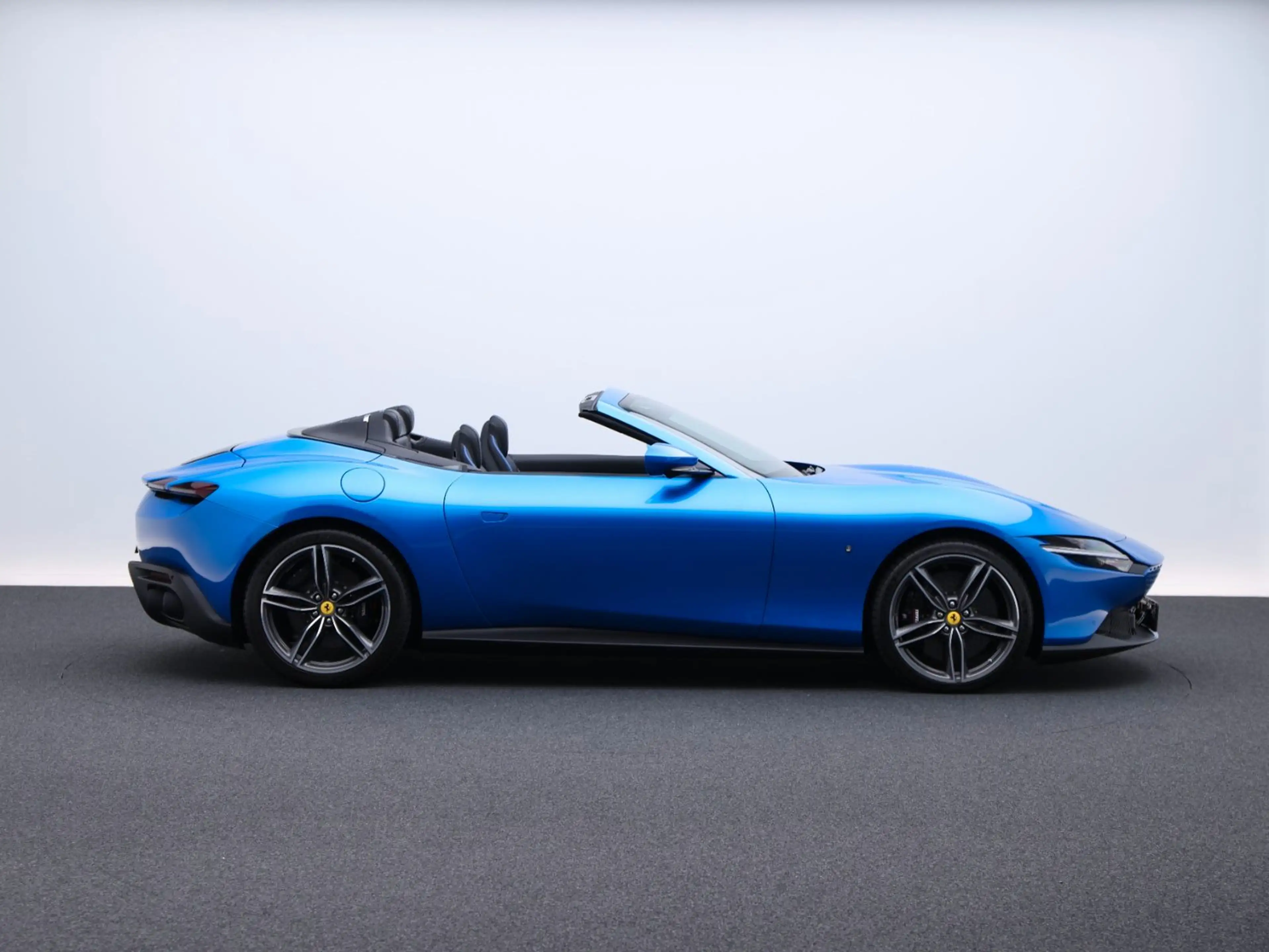 Ferrari Roma Spider   ***Ferrari Frankfurt*** — photo 5