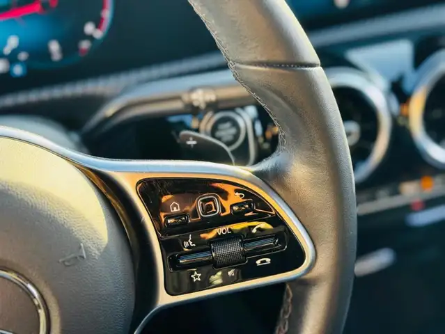 Mercedes-Benz Unknown Model view 12