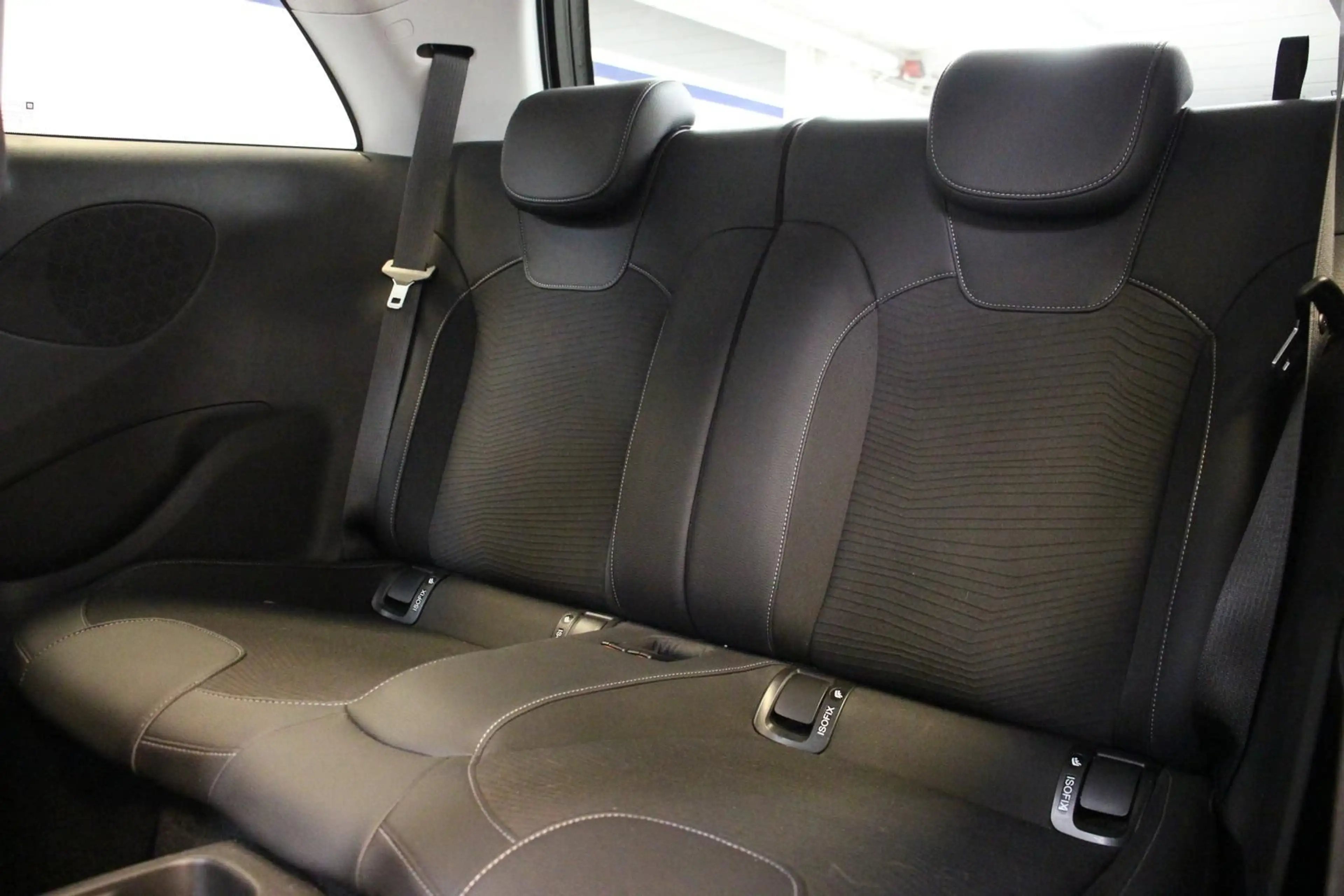 Opel Adam 1.4 *KLIMA/SHZ/BT/S.HEFT/TEMPOMAT/ALU/MFL* — photo 14