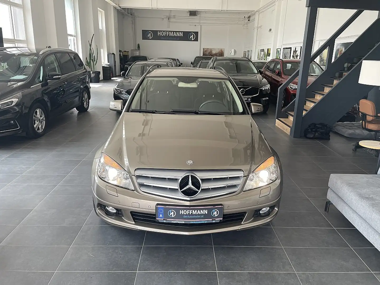 Mercedes-Benz C 200 T Classic BlueEfficiency CDI Beige - 2