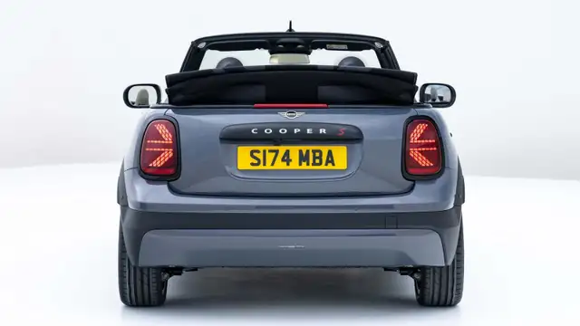 MINI Cooper C Cabrio Cooper C Paul Smith Edition Cabrio