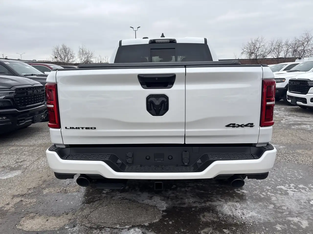 RAM 1500 снимка RAM 1500