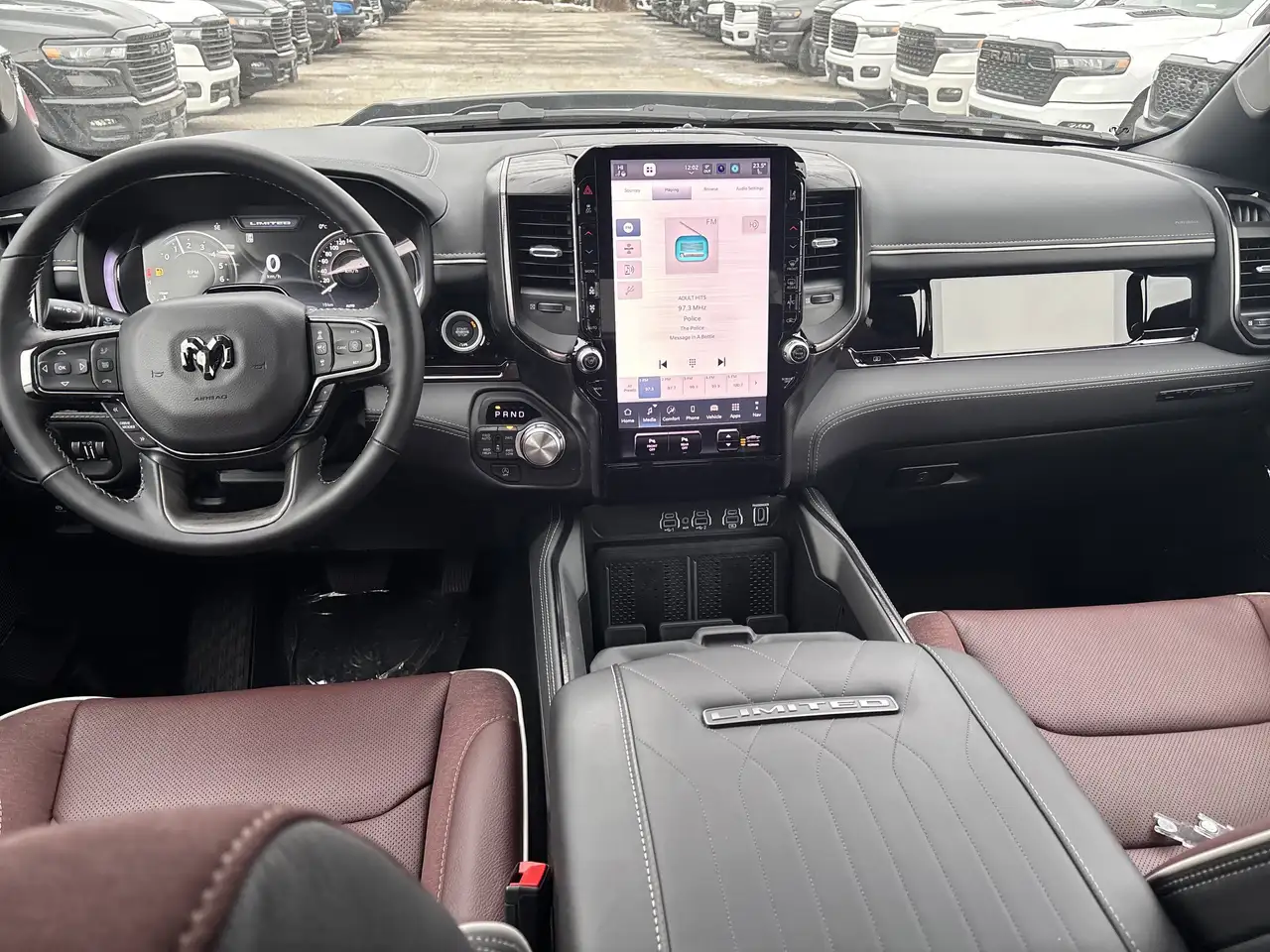 RAM 1500 снимка RAM 1500