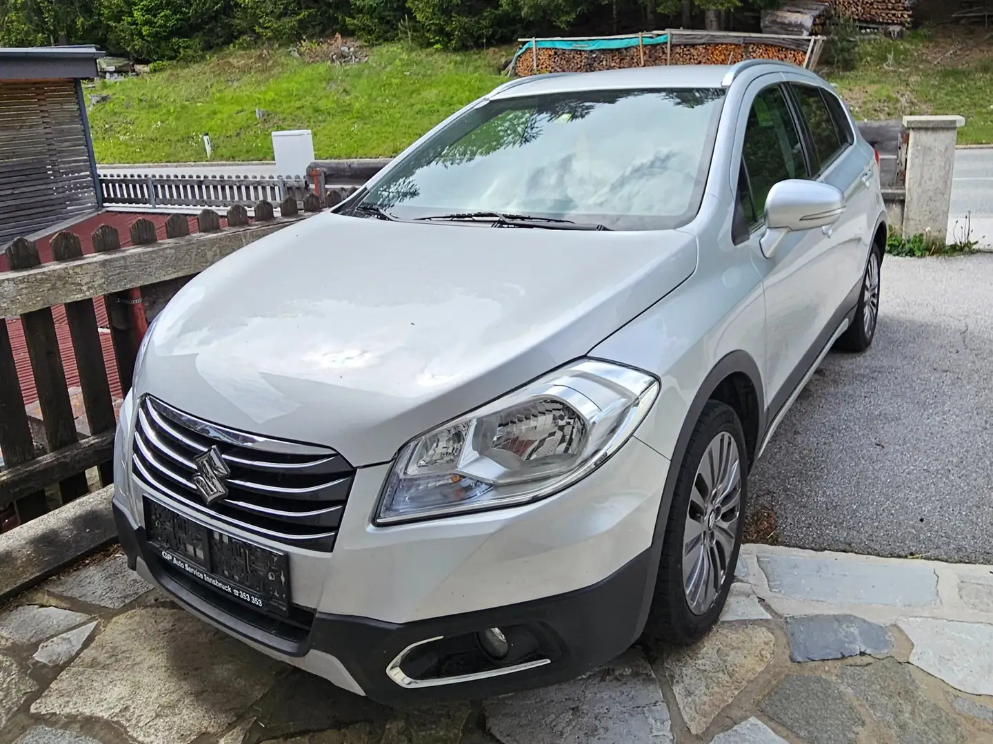 Suzuki SX4 S-Cross SX4 S-Cross 1,6 Silber - 1
