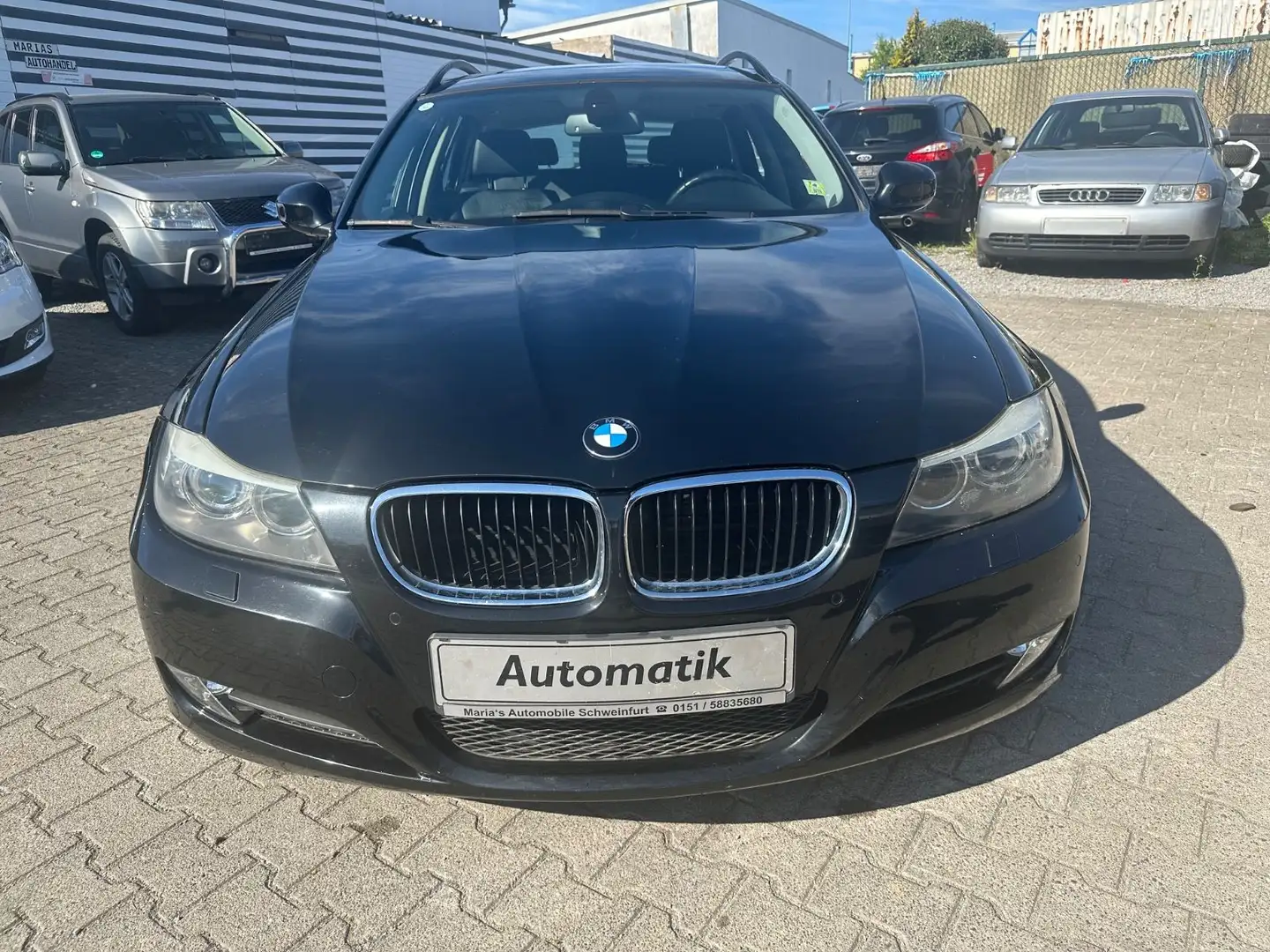 BMW 320 Touring 320i/Automatik/TüvNEU/Navi/PanoramaDach Černá - 1