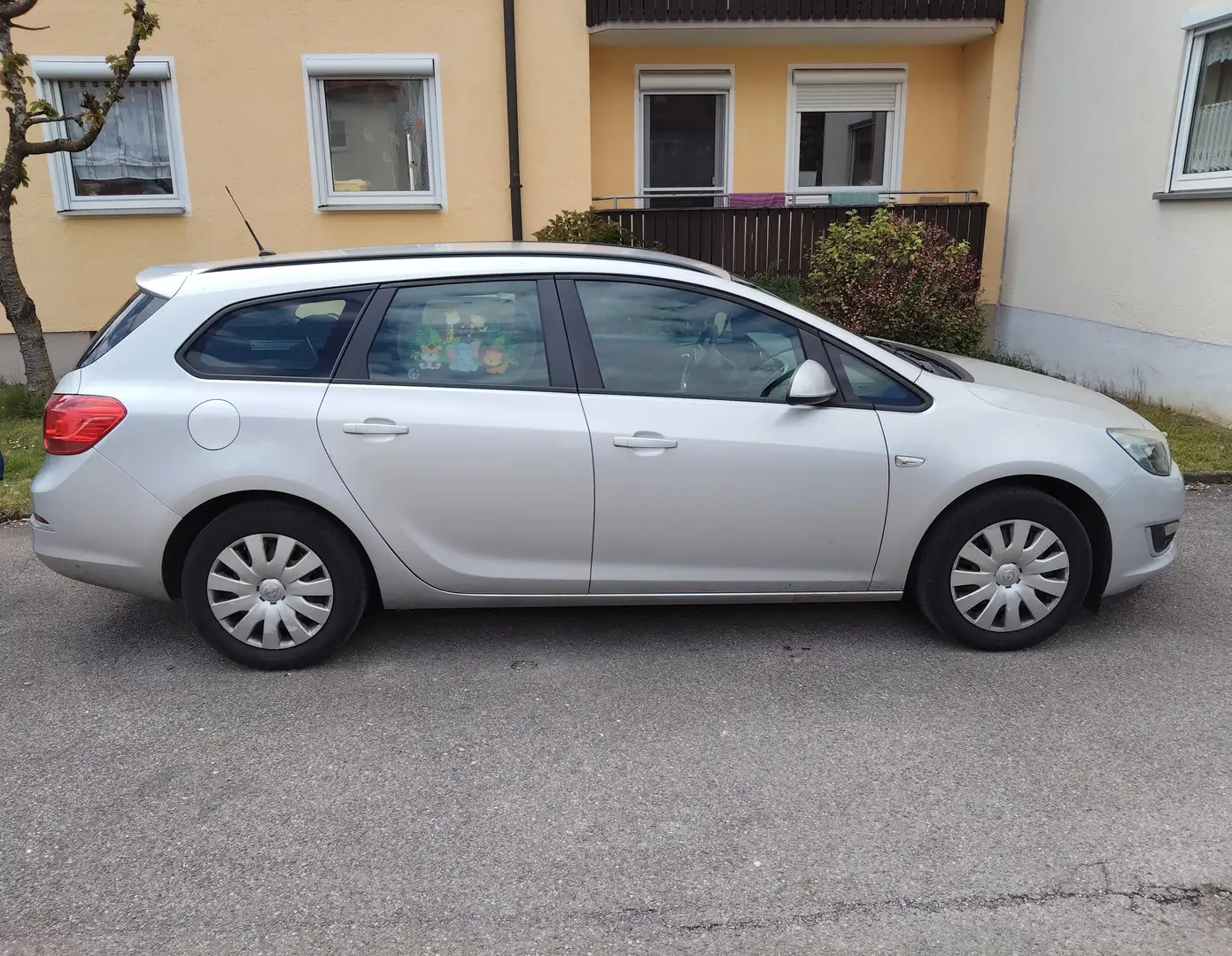 Opel Astra Astra 1.7 CDTI DPF ecoFLEX Sports TourerStart/Stop Stříbrná - 1