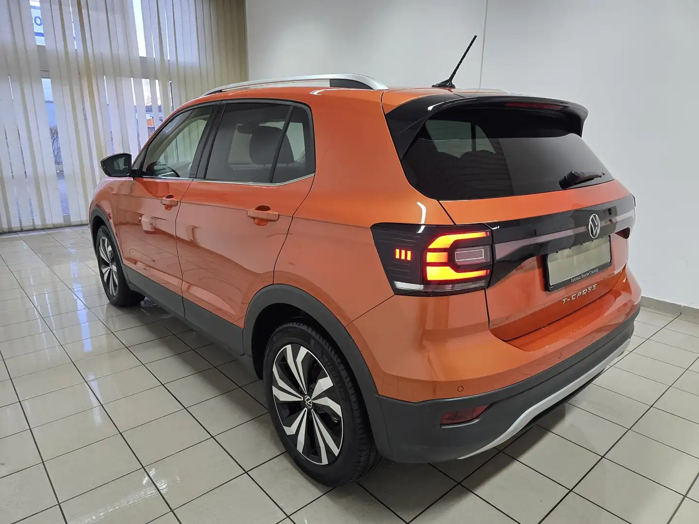 Volkswagen T-Cross 1.5 TSI Style DSG LED Navi CarPlay 17" 1.Hand Orange - 2