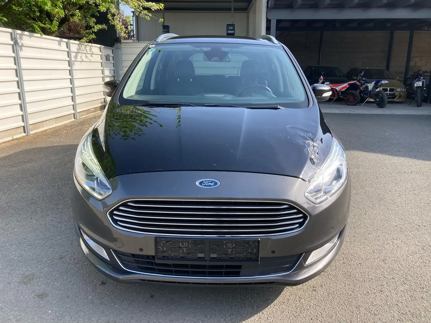 Ford Galaxy 2,0 TDCi AWD Titanium Start/Stop Powershift Negru - 2