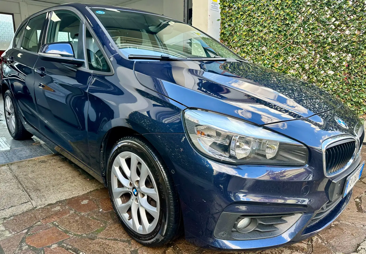 BMW 216 216d Active Tourer ADATTA ANCHE A NEOPATENTATI Blu/Azzurro - 2