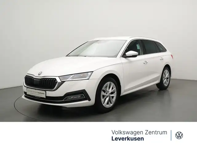 Skoda Octavia DSG VIRT CARPLAY NAVI LED KLIMA PDC