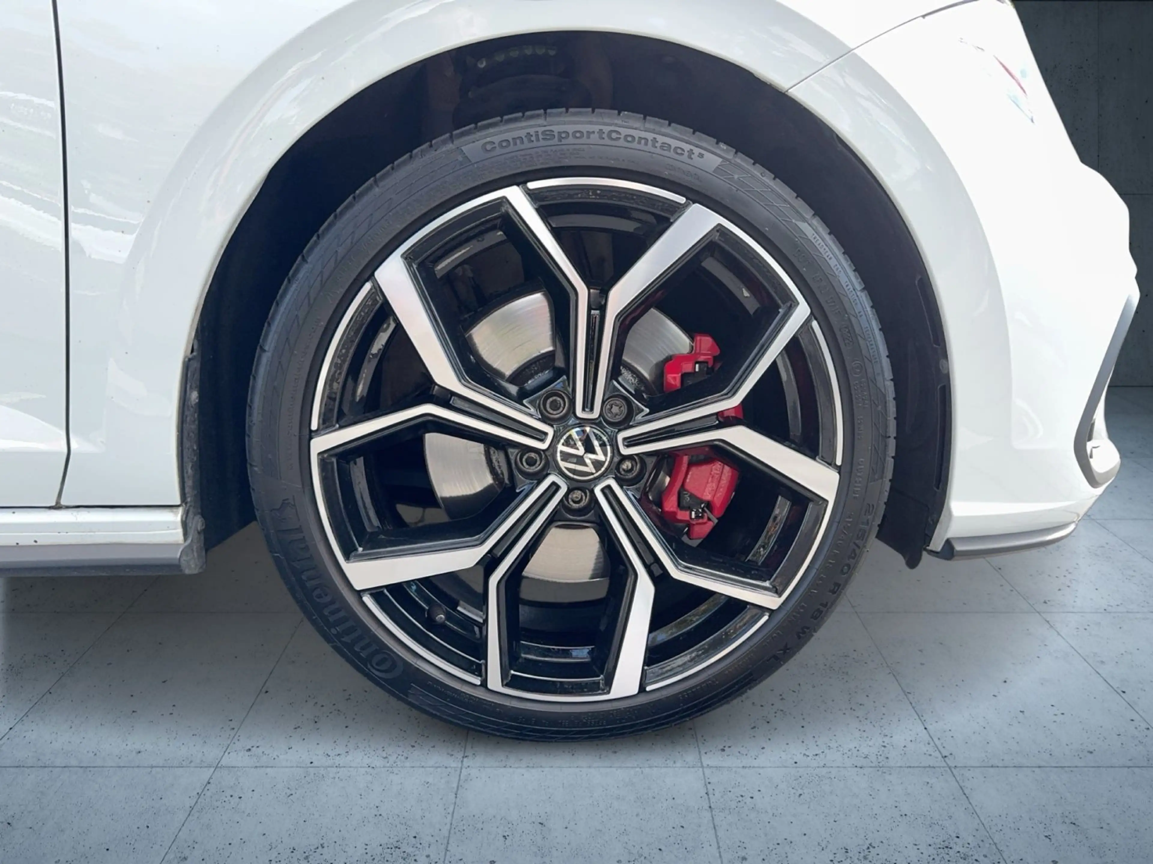 Volkswagen Polo GTI 2.0 TSI Pano/Nav/beats/Matrix/ACC/18" — photo 7