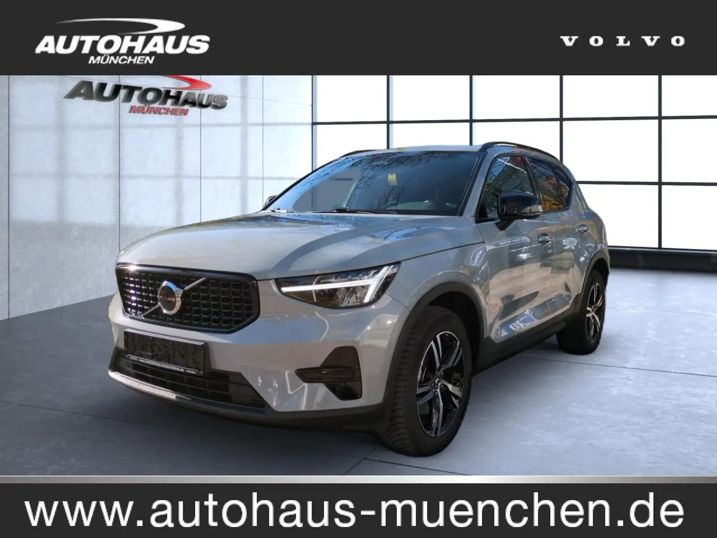 Volvo XC40 XC 40 Plus Dark 2WD Bluetooth LED Klima Gris - 1