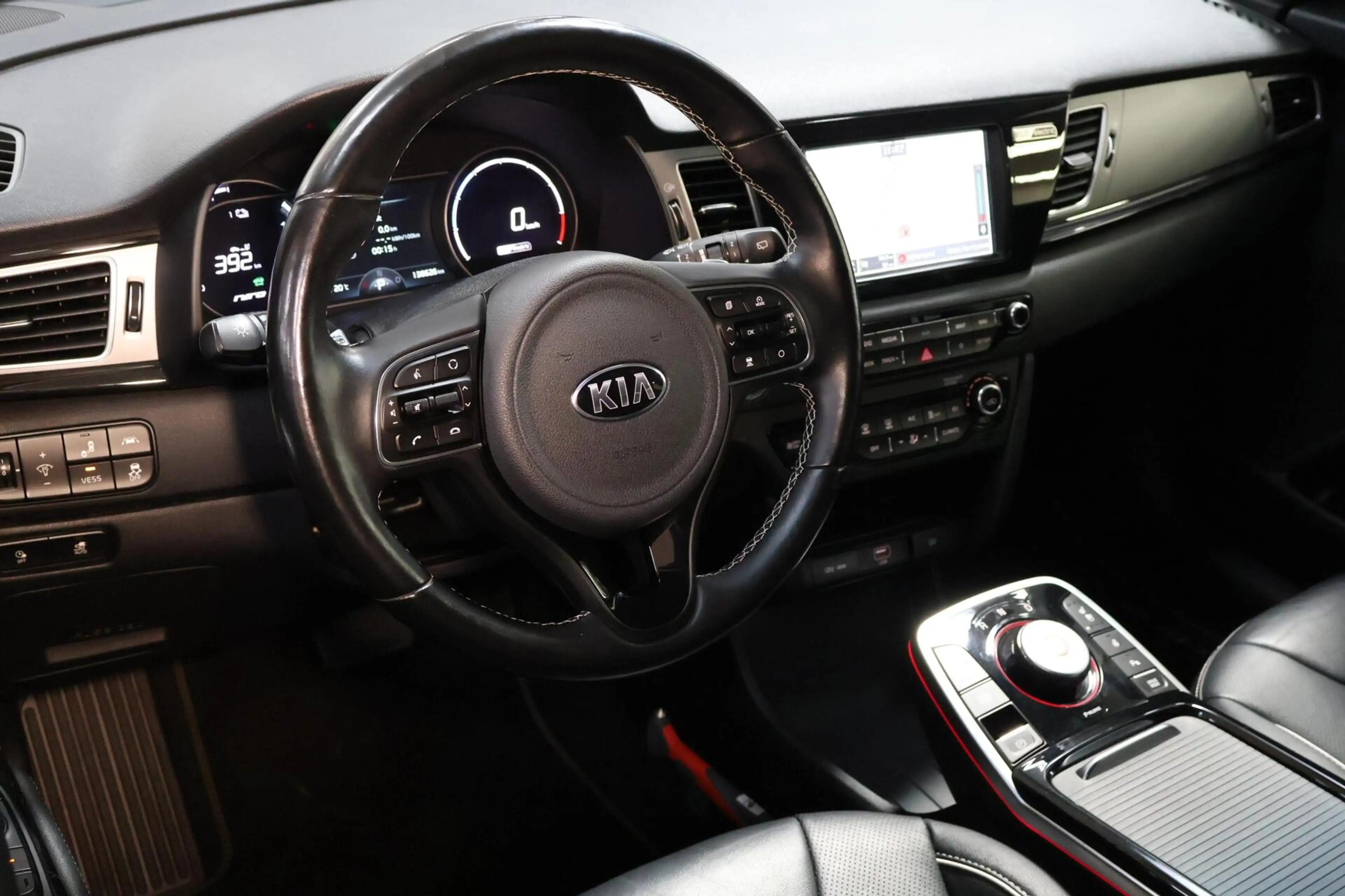Kia e-Niro 64 kWh ExecutiveLine | Warmtepomp | Leder | etc. — photo 9