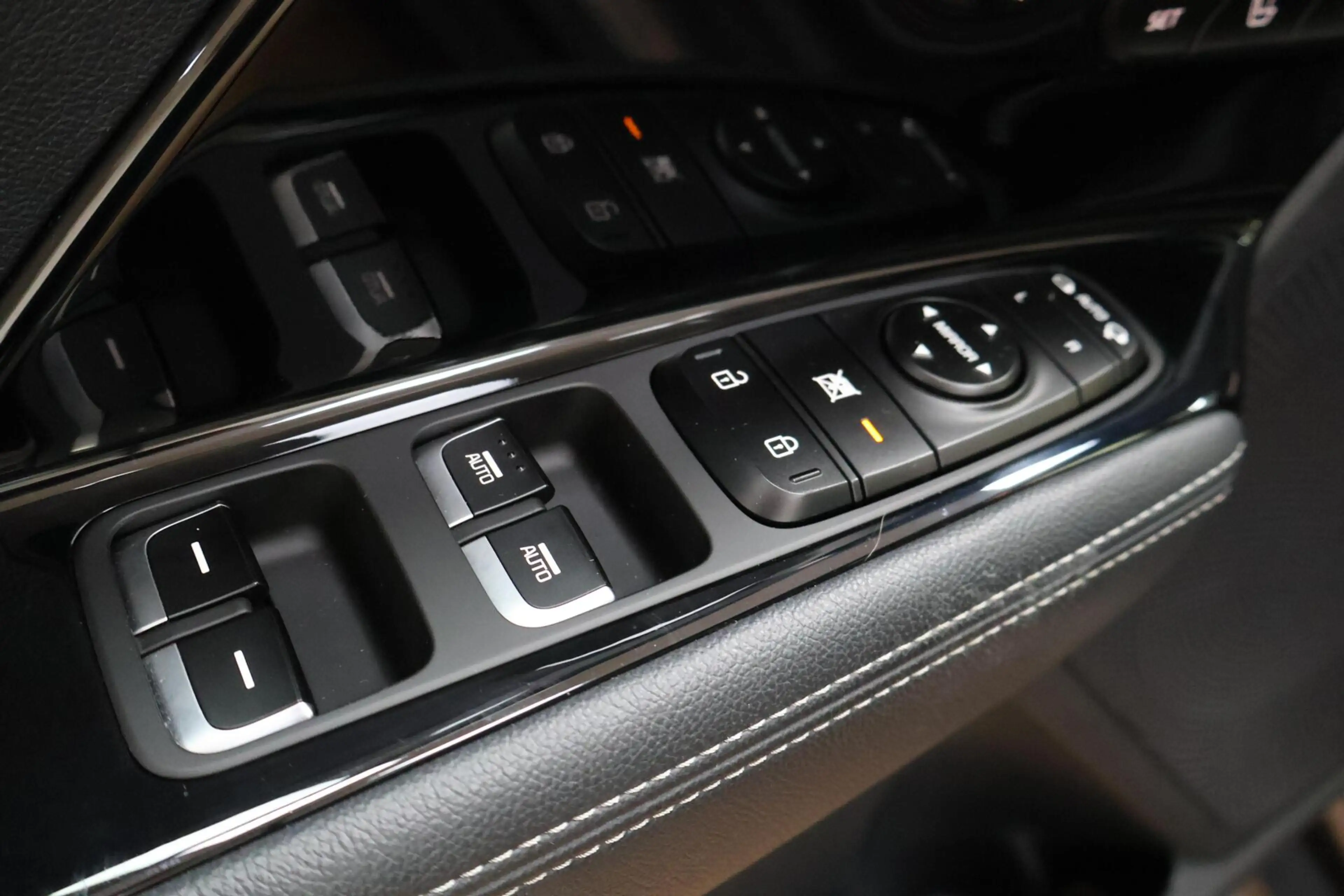 Kia e-Niro 64 kWh ExecutiveLine | Warmtepomp | Leder | etc. — photo 11