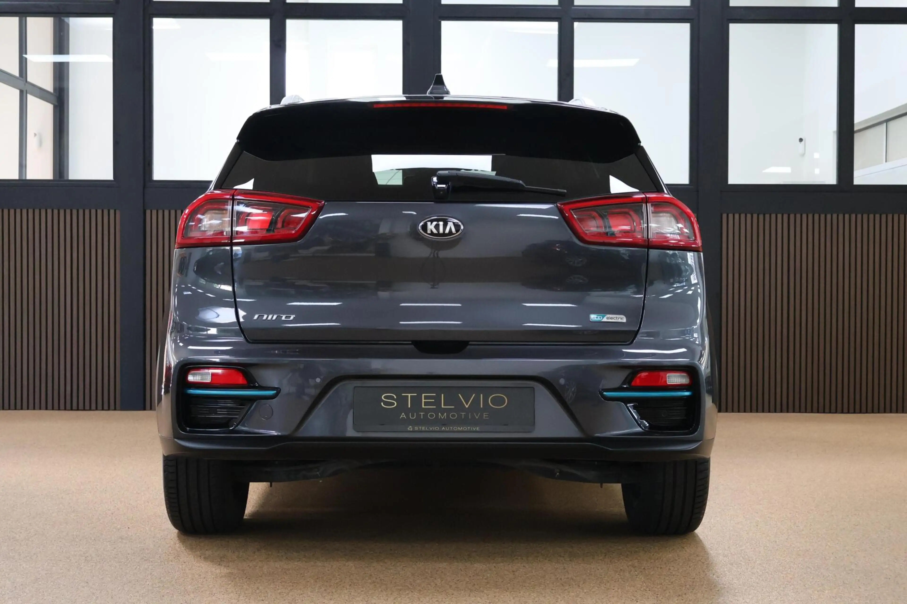 Kia e-Niro 64 kWh ExecutiveLine | Warmtepomp | Leder | etc. — photo 15