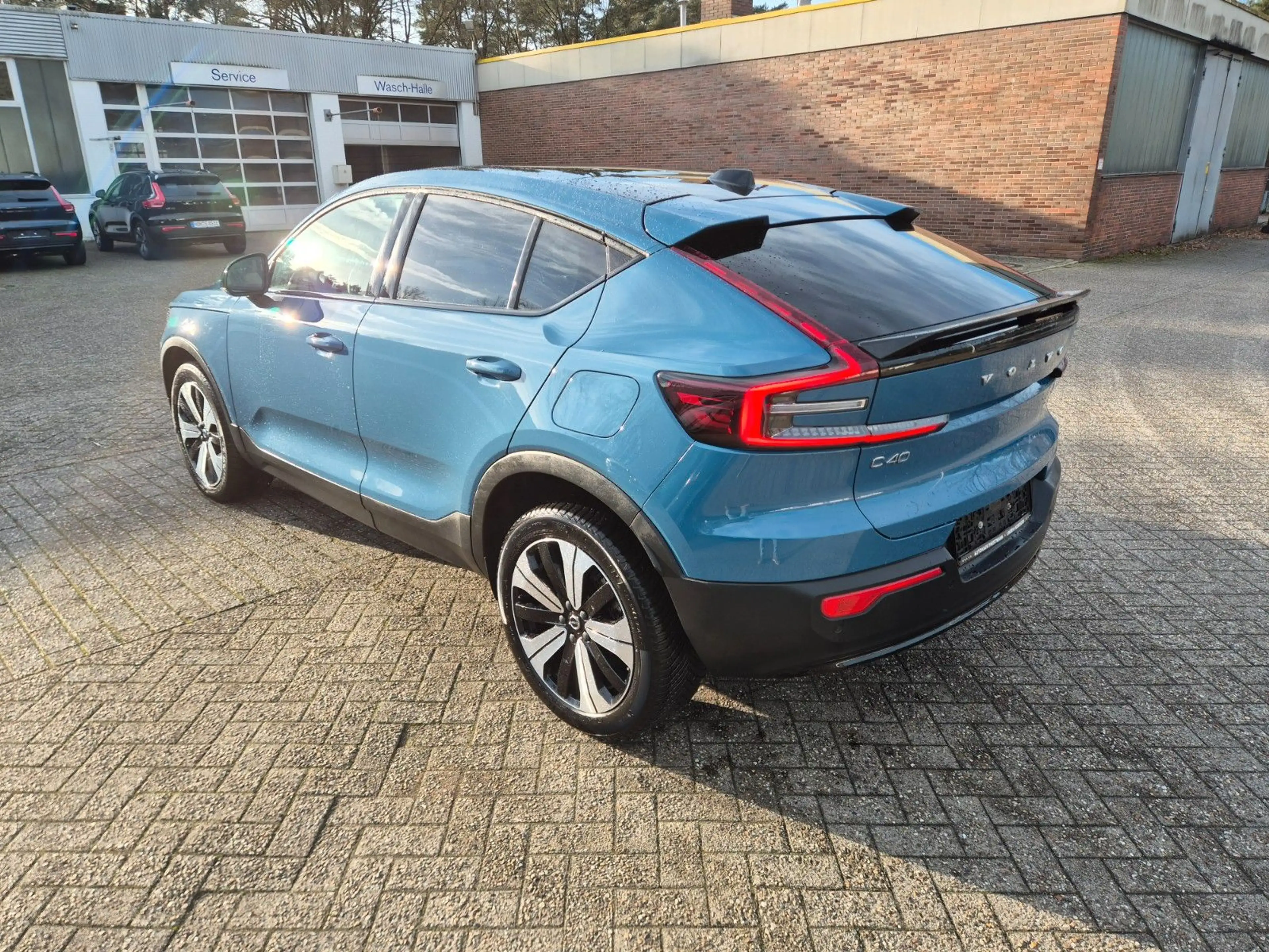 Volvo C40 Plus Recharge Pure Electric 2WD — photo 4