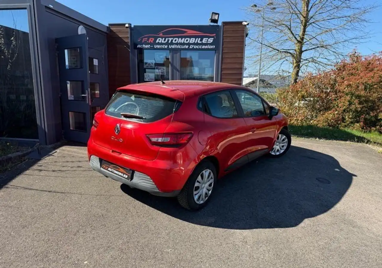 Renault Clio Citadine 5 portes — photo 7