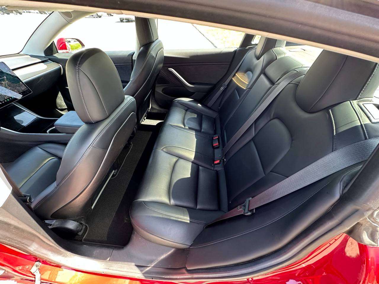 2018 Tesla Model 3 Long Range Single Motor RWD – Premium Upgrades thumb 7