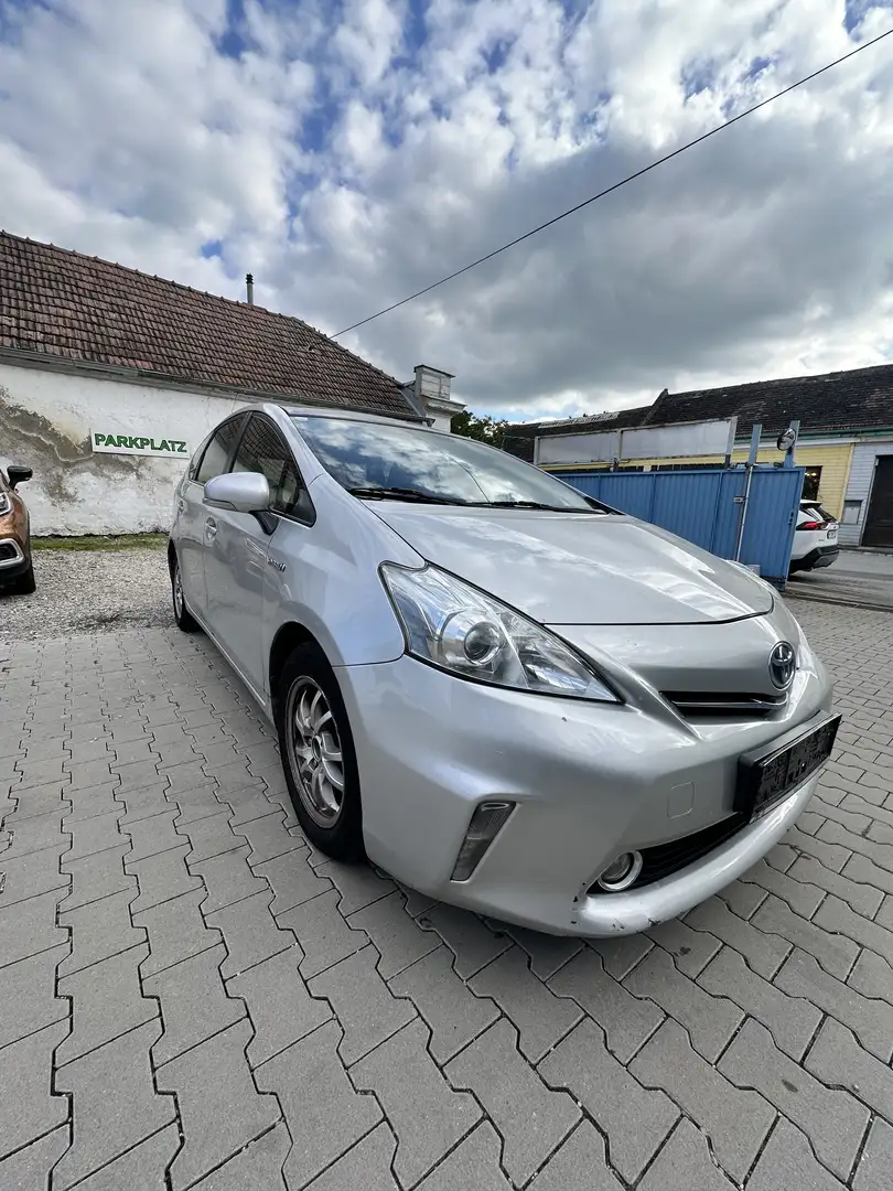 Toyota Prius+ 1,8VVT-i Hybrid Kombi/Family Van Szary - 2