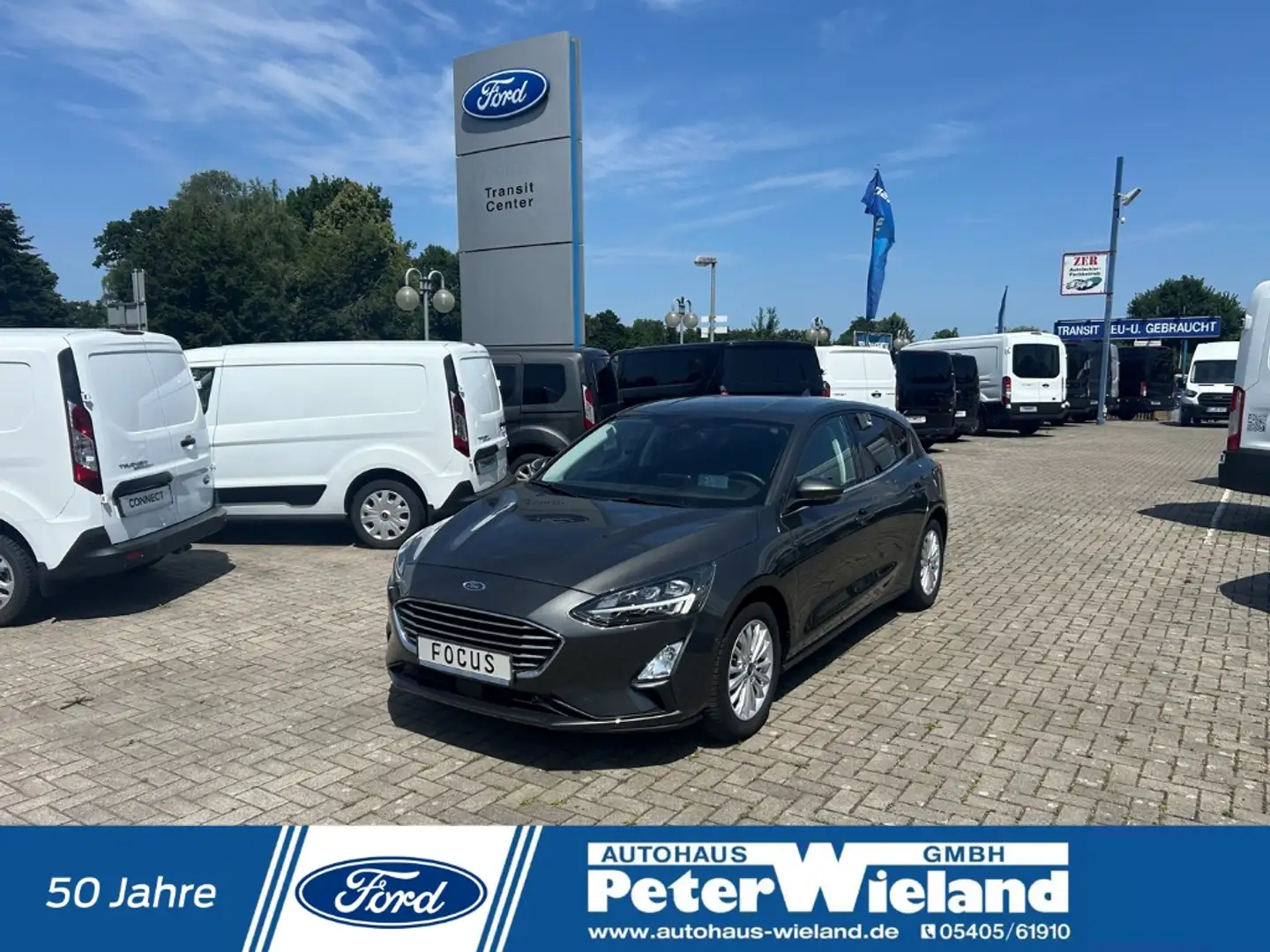 Ford Focus Titanium 1.5 EcoBoost EU6d-T HUD Navi Soundsystem Grau - 1