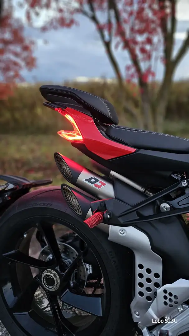 MV Agusta Brutale - 2