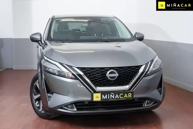 Nissan Qashqai view 2