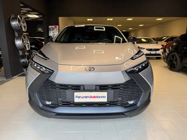 2025 Toyota C-HR in Silver for sale