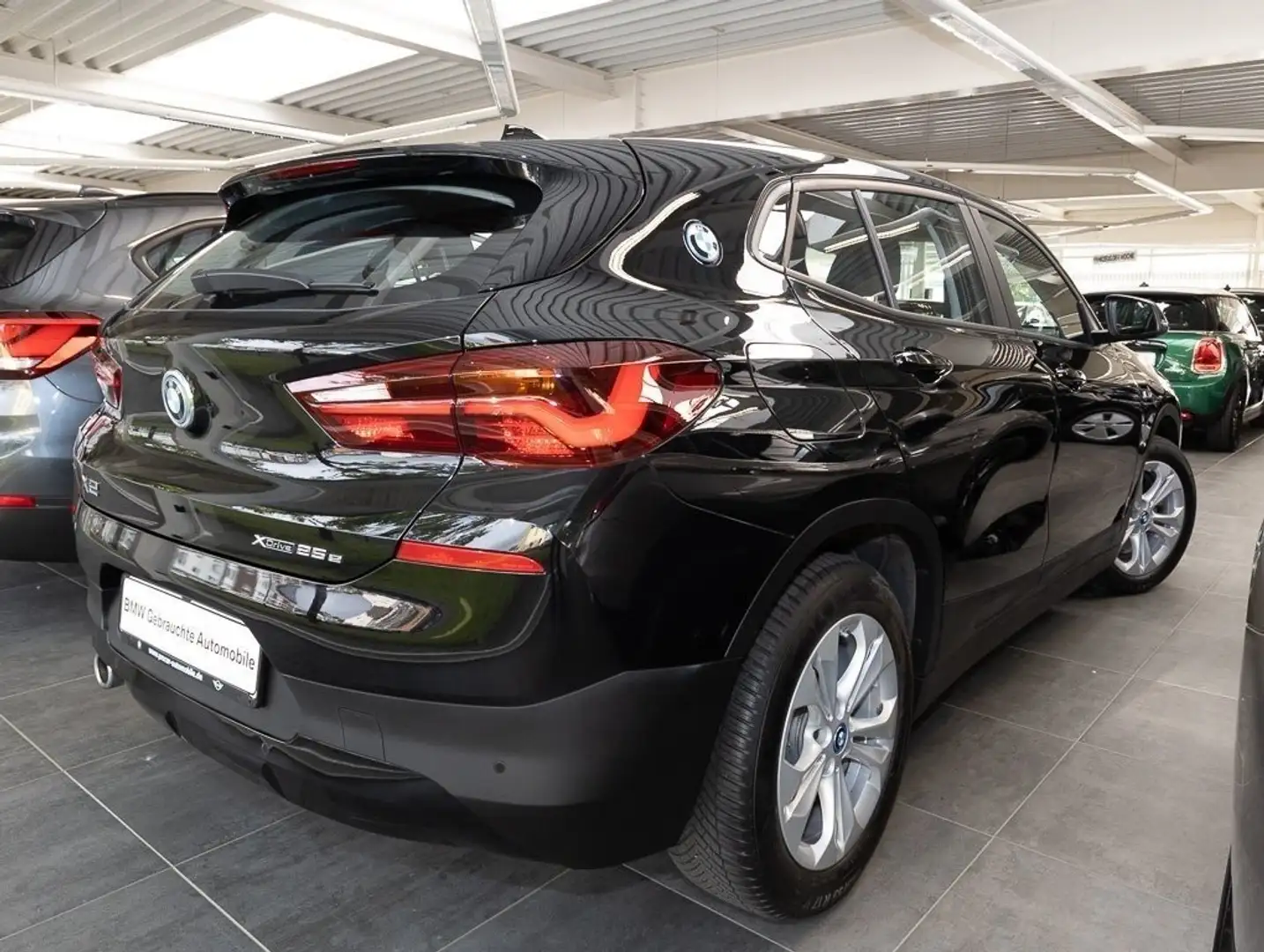 BMW X2 xDrive25e Advantage HiFi DAB LED Navi Shz Noir - 2