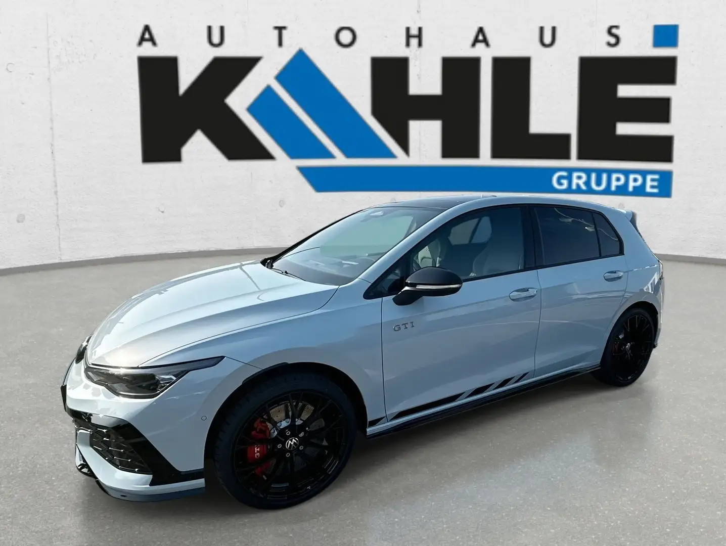 Volkswagen Golf VIII 2.0 TSI DSG GTI Clubsport Navi Pano Blau - 2