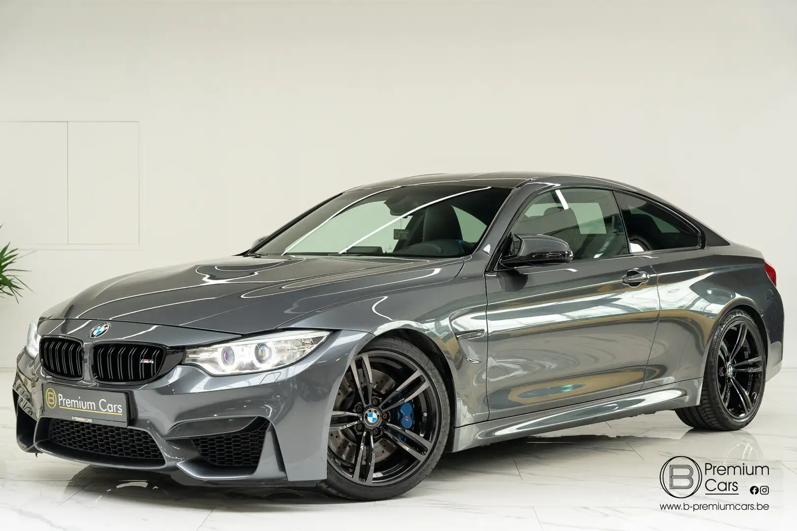 BMW M4 Coupe DKG carbon Stage 2 520 pk,Memory, Hifi, Full Grey - 1