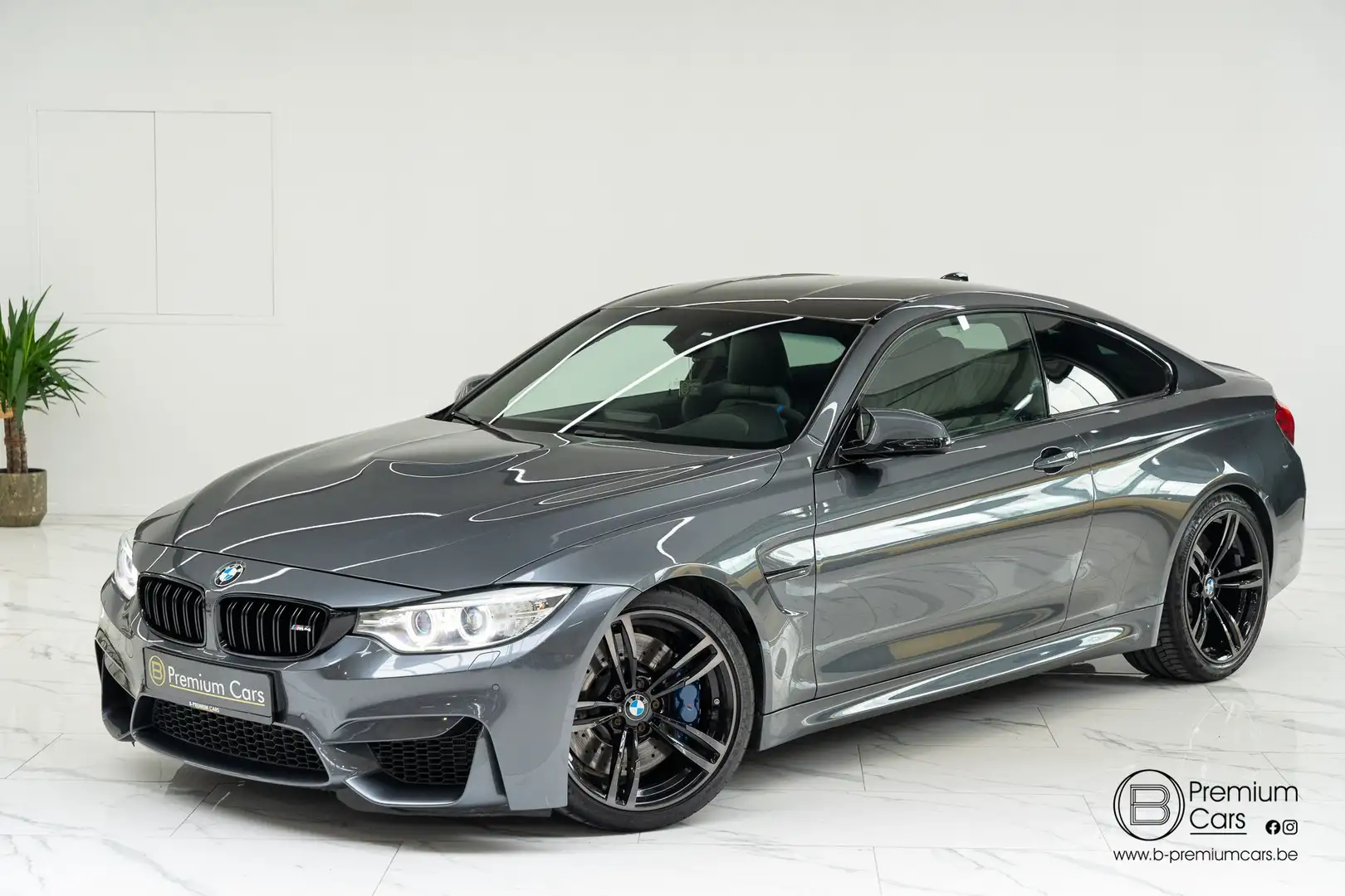 BMW M4 Coupe DKG carbon Stage 2 520 pk,Memory, Hifi, Full Grey - 2