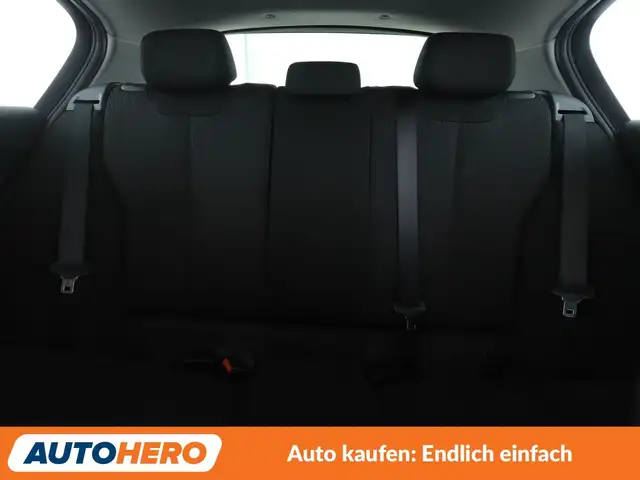 BMW 1 Series view 15