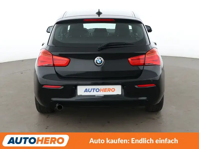 BMW 1 Series view 5
