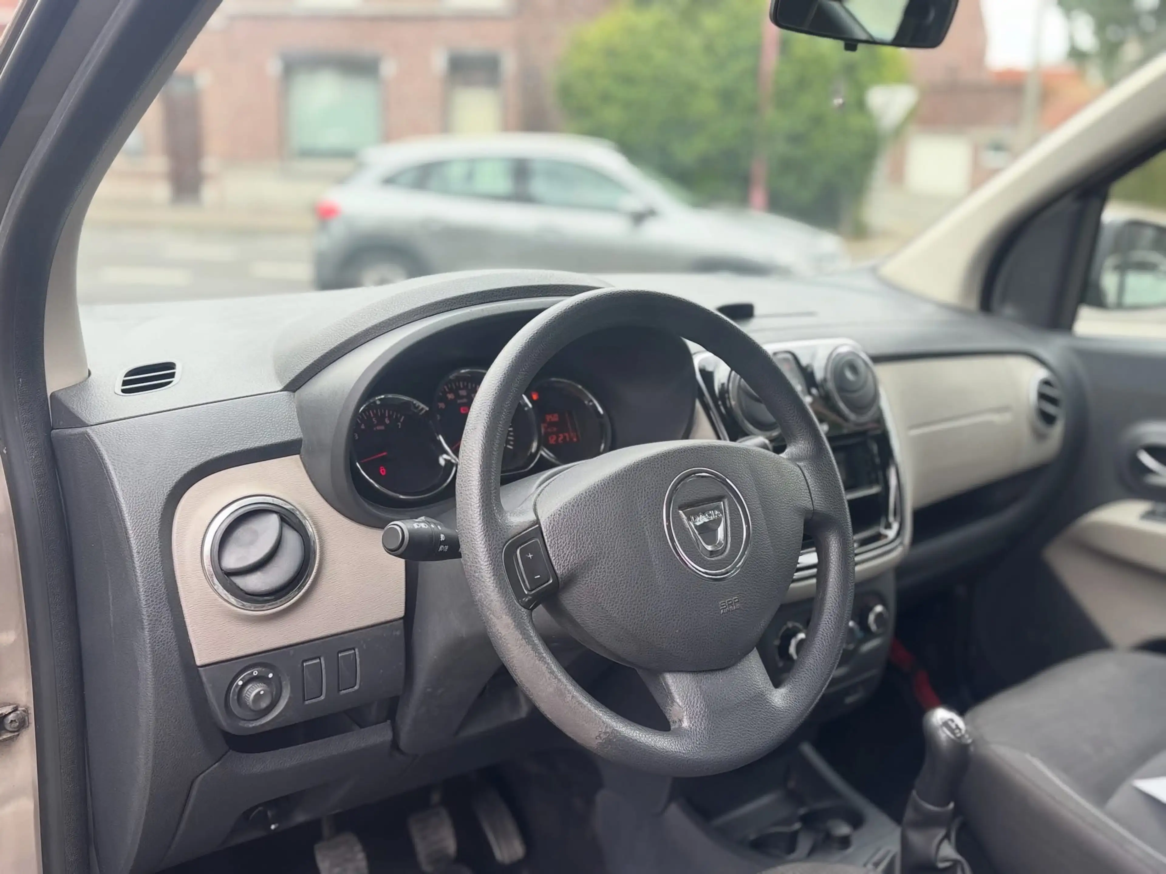 Dacia Lodgy Lodgy 1.5 dCi Ambiance 7pl. — photo 2