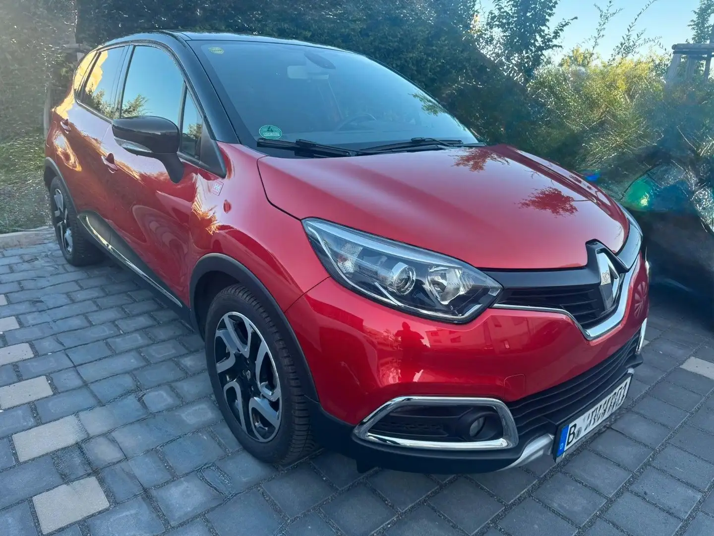 Renault Captur Helly Hansen Automatik*2.Hand*Klima*Kamer Rot - 1