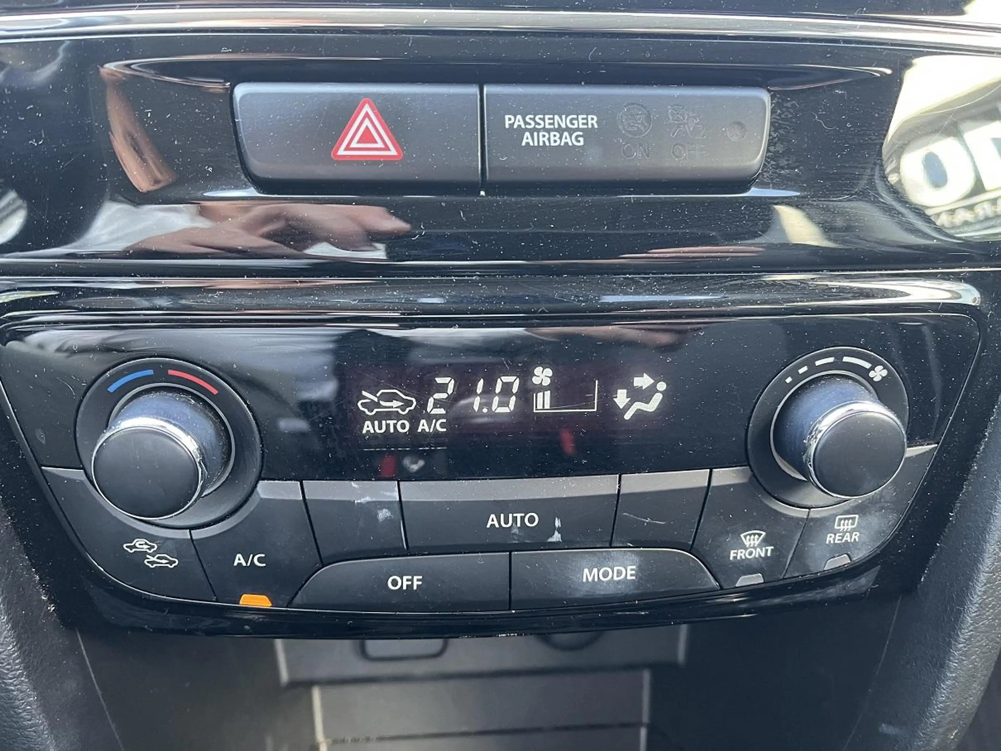 Suzuki Vitara 1.4 Boosterjet Select Smart Hybrid — photo 11