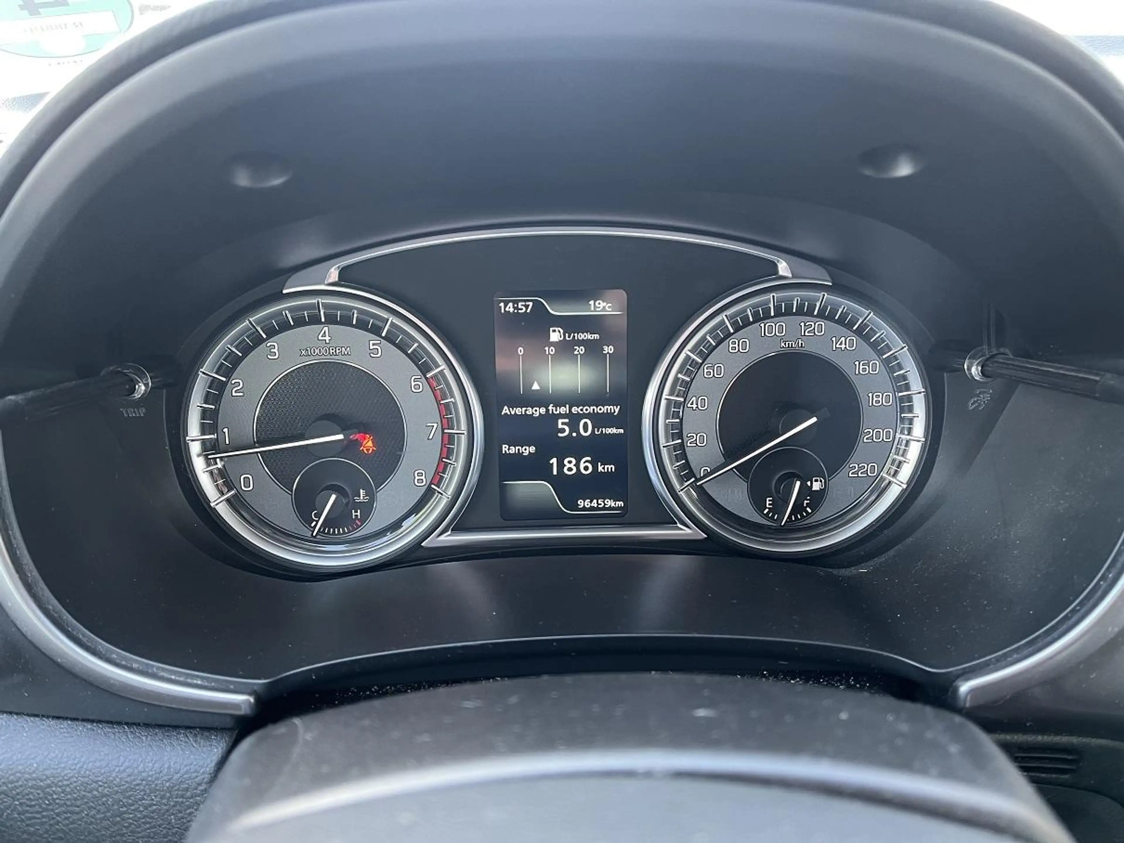 Suzuki Vitara 1.4 Boosterjet Select Smart Hybrid — photo 8