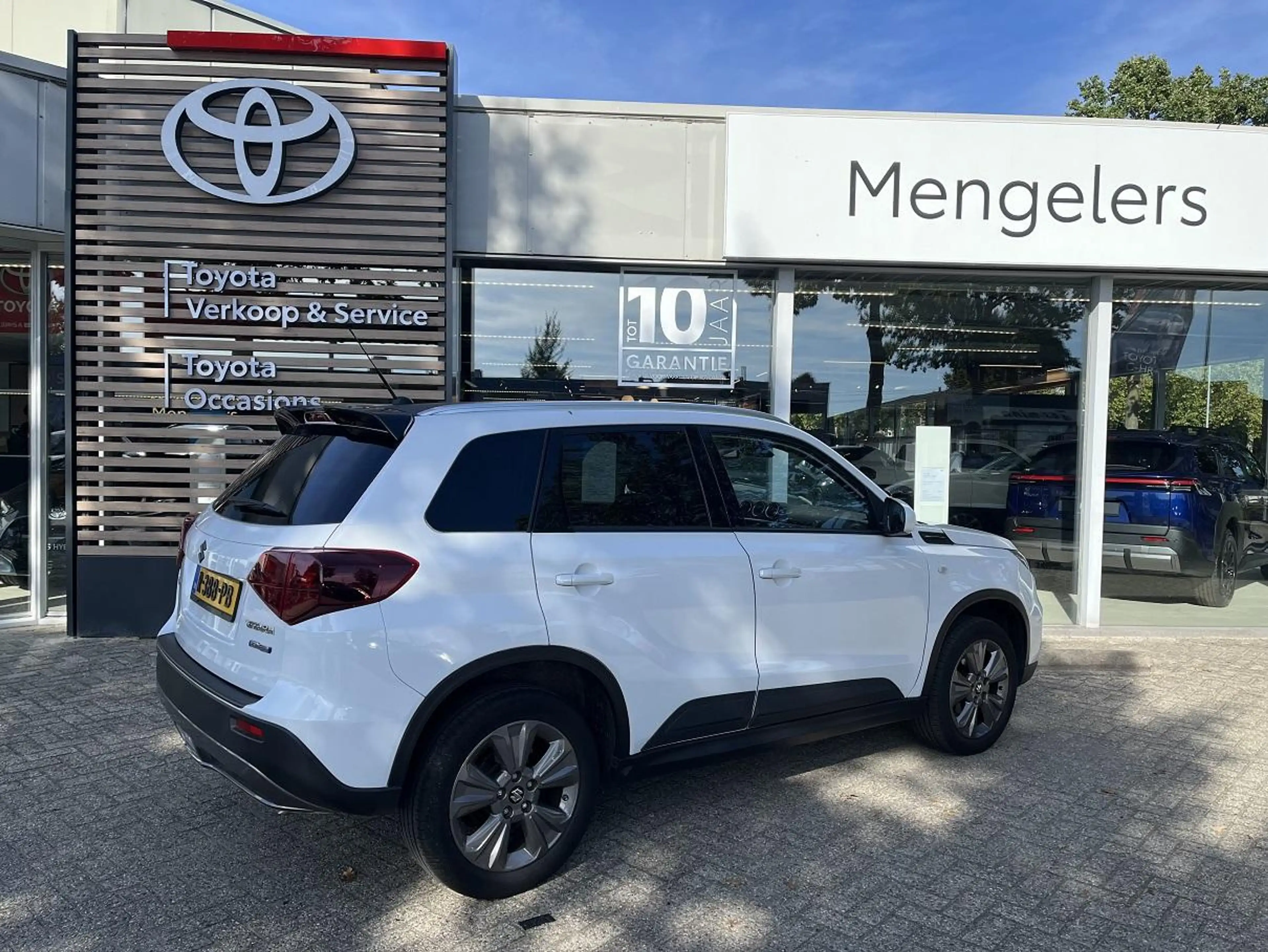 Suzuki Vitara 1.4 Boosterjet Select Smart Hybrid — photo 3