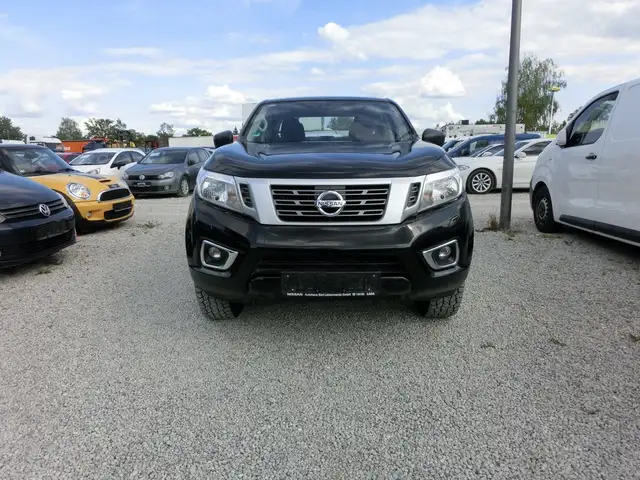 Nissan NP300 Visia Double Cab 4x4 Navara
