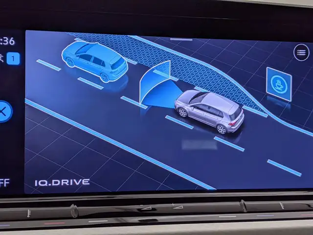 Volkswagen Golf view 15