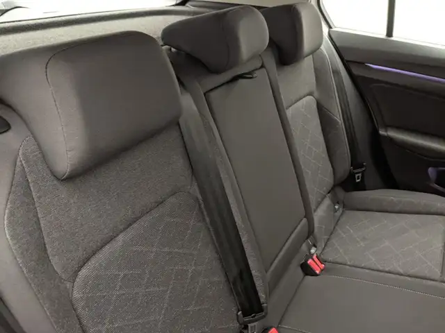 Volkswagen Golf view 8