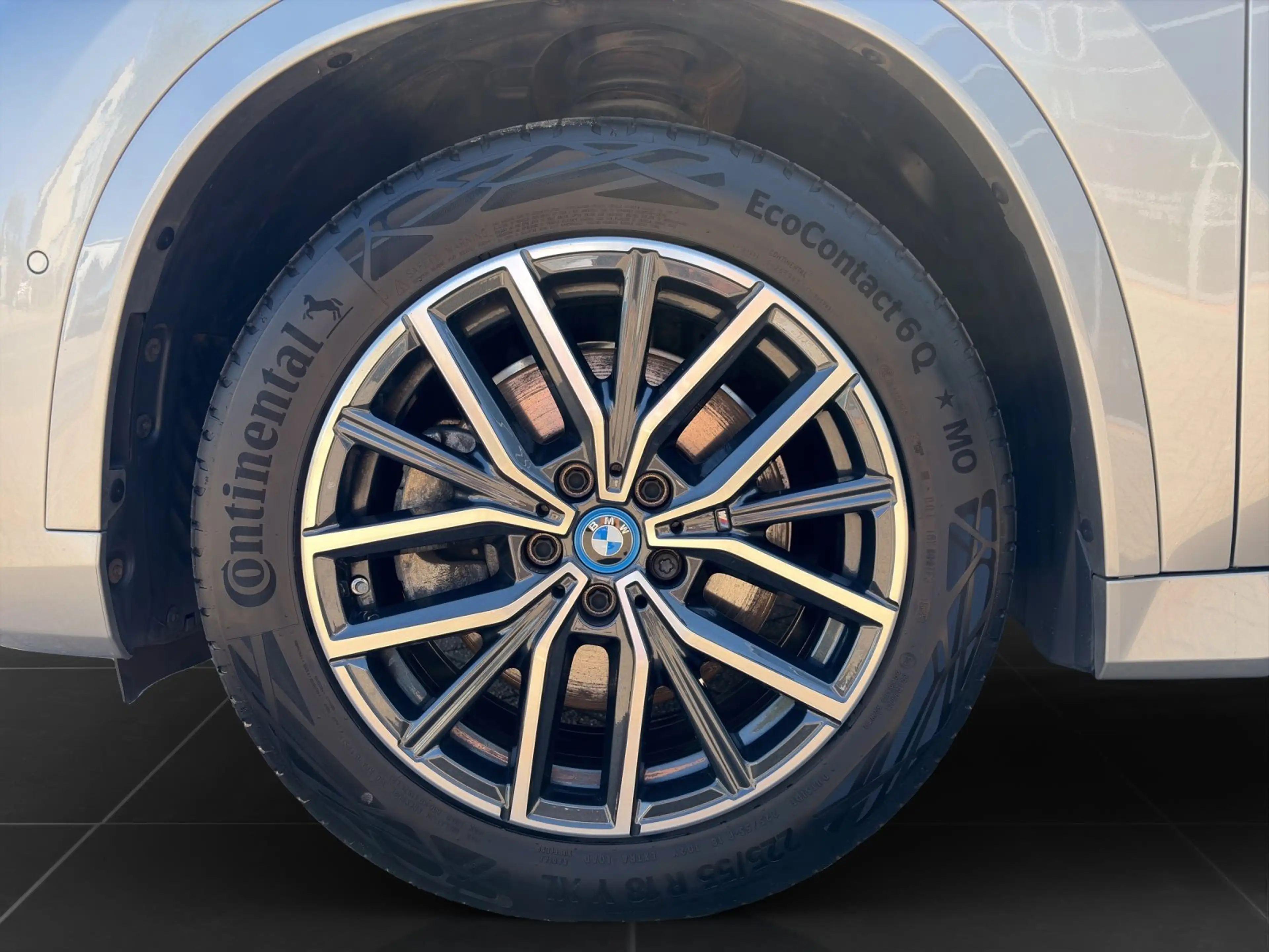 BMW iX 1 xDrive30 MSport Panorama | Adap.LED | HUD | 360° — photo 8
