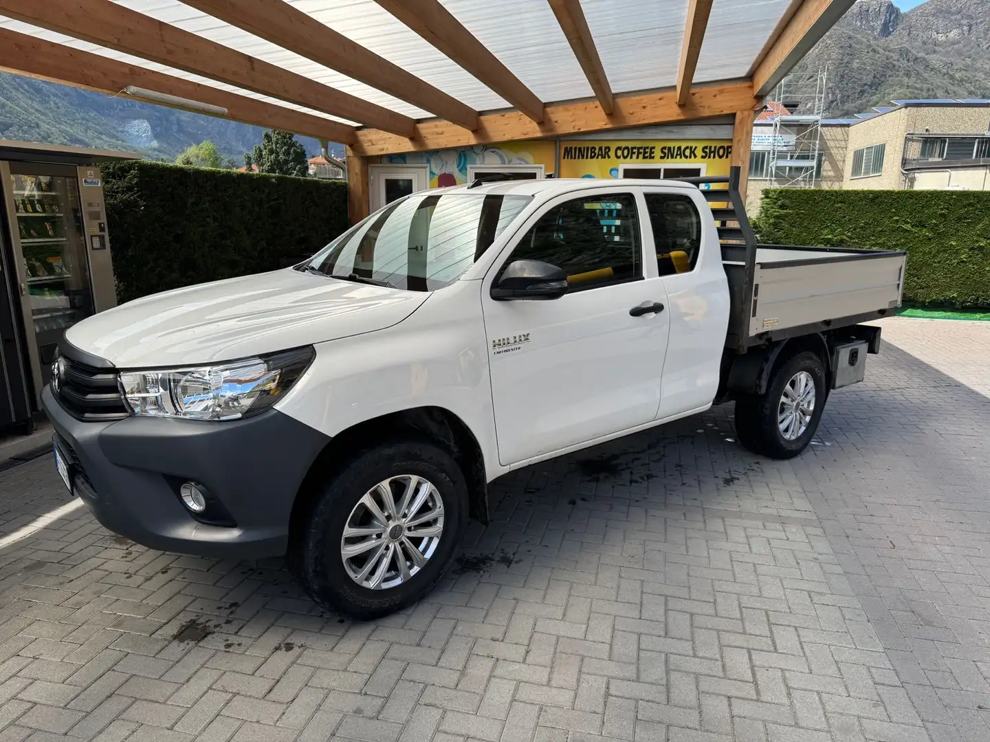 Toyota Hilux 2.4 d-4d extra cab Comfort 4wd Bianco - 1
