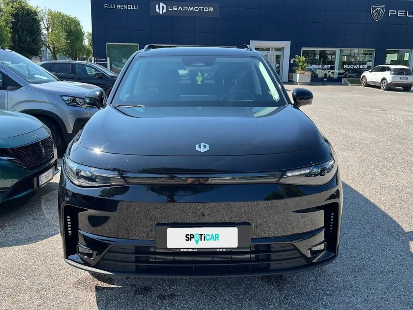 Leapmotor C10 REEV DESIGN Schwarz - 2