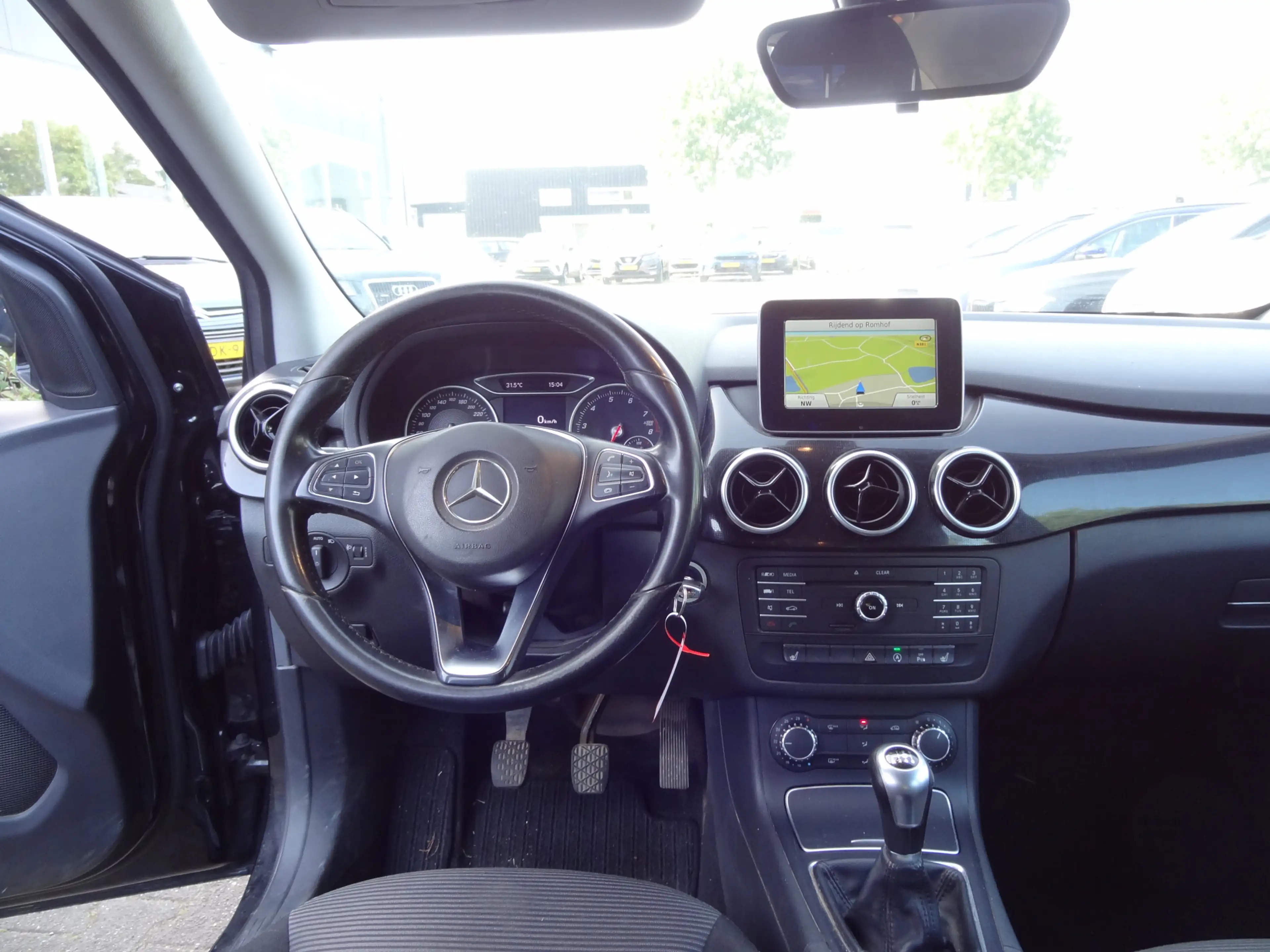 Mercedes-Benz B 180 Ambition — photo 8