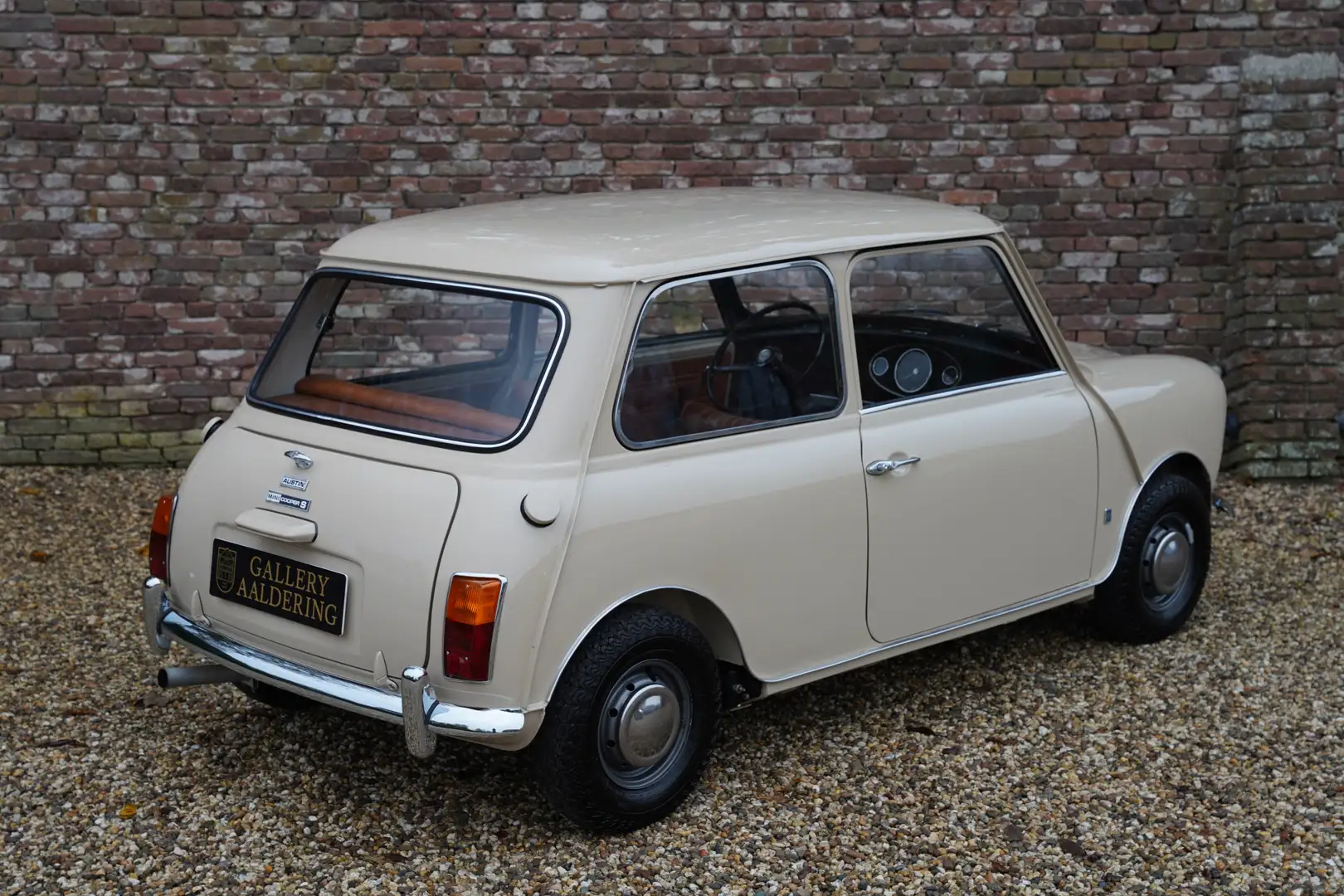 MINI Cooper S Austin MkIII 1275cc "Nut&bolt" restored to factory Beige - 2